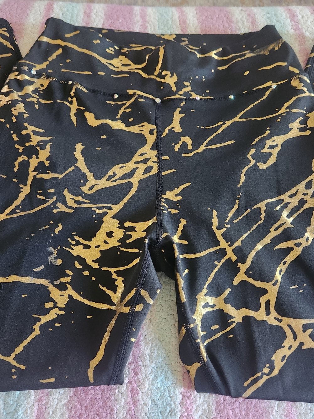 Black & Gold Marble Print Woman's Active Leggings